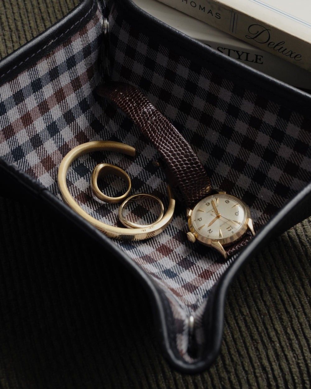 Classic Wallet No. 101 | Black Crocodile Wallet | Ghurka