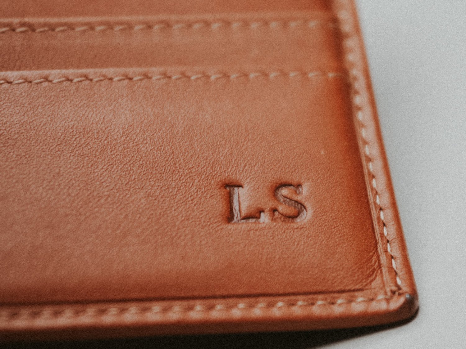 ★lemasque★ Dow Compact Business Card Banknote Women Leathe LEATHER CARD CASE Black / Gray For Women | Maje