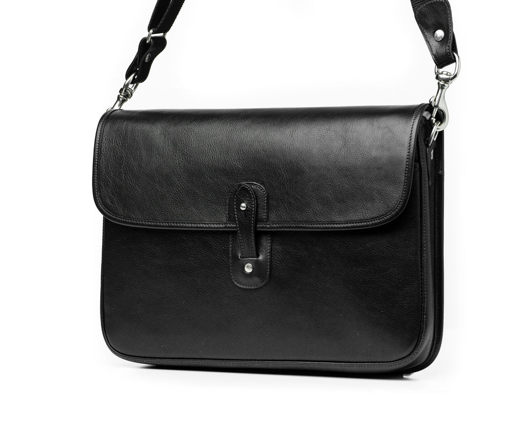 Harlow IV No. 206 | Vintage Black Leather Messenger Bag